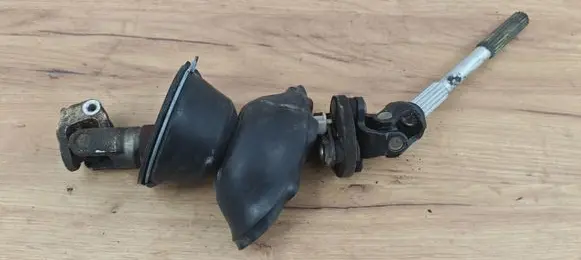 Volvo XC70 Steering column universal joint 821056