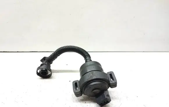 BMW 3 E92 E93 Valve vacuum 7551262
