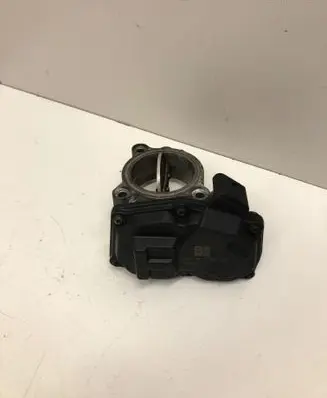 BMW 4 F32 F33 Throttle valve 7810752 50836904 10378517