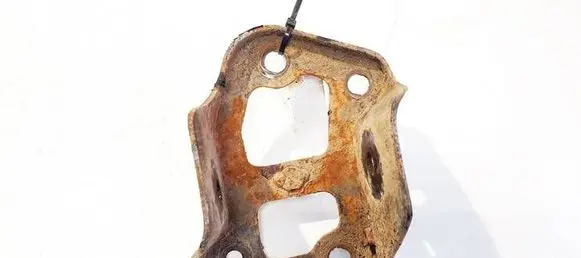 Chevrolet Aveo Bracket in trunk/boot 