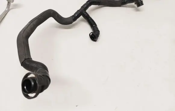 Breather/breather pipe/hose
