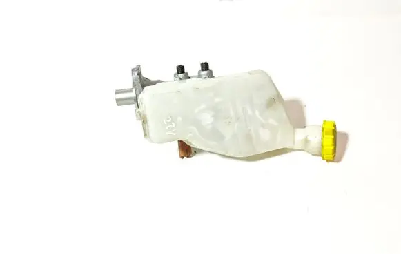 Peugeot 2008 I Master brake cylinder 32069745