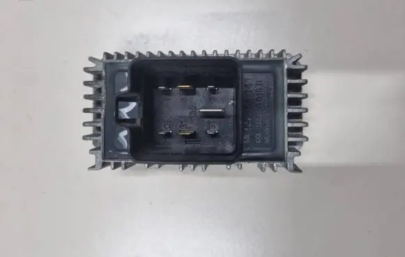 Opel Signum Glow plug pre-heat relay 55354141 551299018B