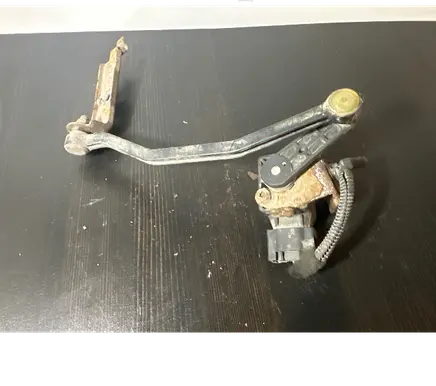 Volvo XC60 Headlight/headlamp level sensor 7G9N3C097AA 20081112