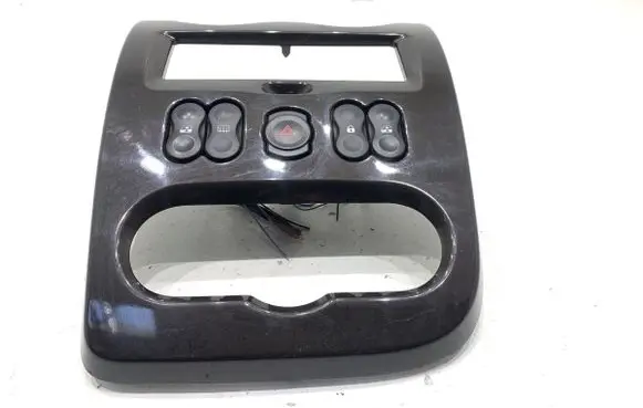 Dacia Duster II Electric window control switch 8200739438