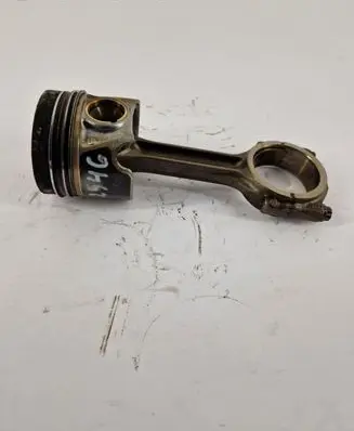 Volkswagen Golf VII Piston DCYA