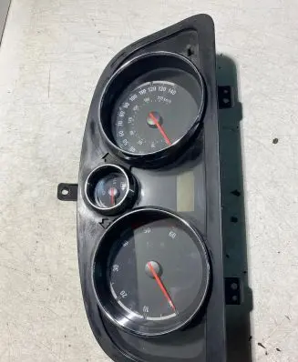 Opel Antara Speedometer (instrument cluster) 96673664 070618 00037152