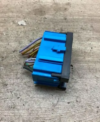 Renault Scenic II - Grand scenic II Fuse module 7703597202 353895