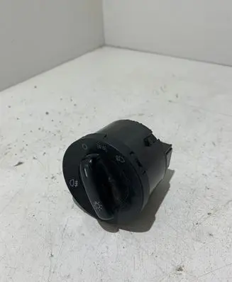 Volkswagen Caddy Light switch 1K0941431BB