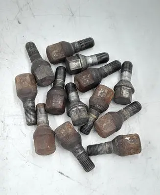 Nuts/bolts