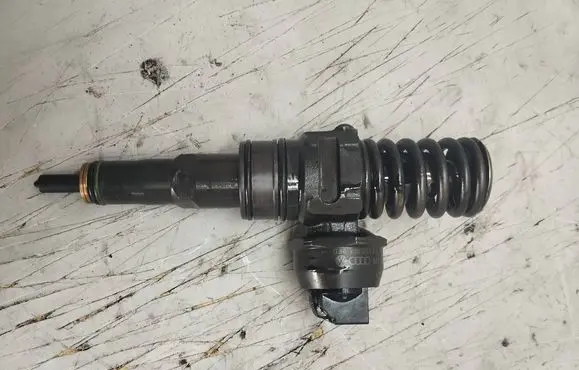 Ford Galaxy Fuel injector 038130073AG