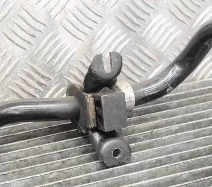 Nissan Juke I F15 Front anti-roll bar/sway bar