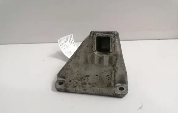 BMW 5 F10 F11 Engine mounting bracket 6781242