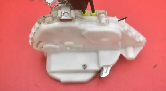 Honda Accord Front door lock