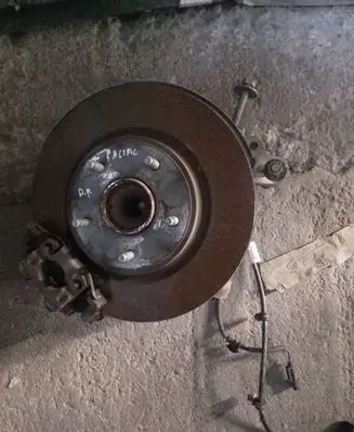 Chrysler Pacifica Rear wheel hub 