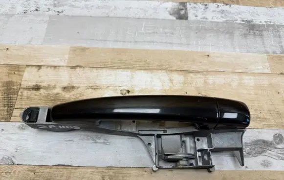 Peugeot 207 Front door exterior handle 1199D3