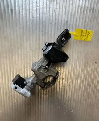 Honda CR-V Ignition lock TWD1G763 116RI002768
