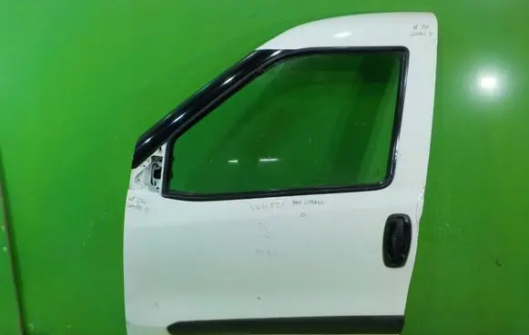 Opel Combo D Front door PRZOD LEWE