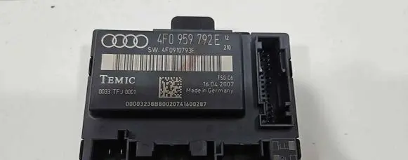 Audi A6 S6 C5 4B Door control unit/module 4F0959792E 4F0910793E 0033TFJ0001