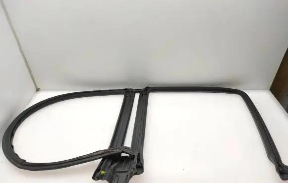 Front door rubber seal