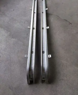 Volkswagen Transporter - Caravelle T6 Roof bar rail 7H3843871AD