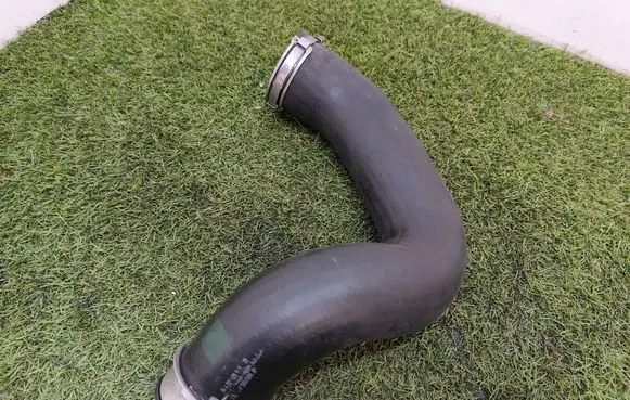 Mercedes-Benz S W221 Intercooler hose/pipe A2215281082 DBL625133