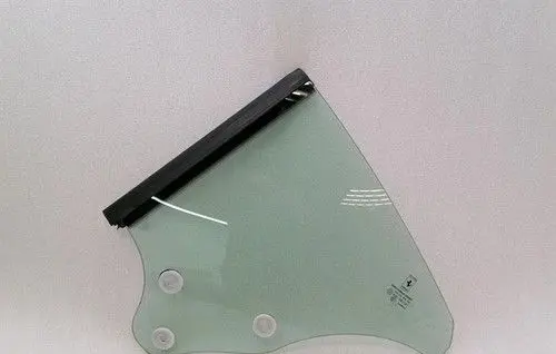 Ferrari California F149 Rear door window glass 69876000
