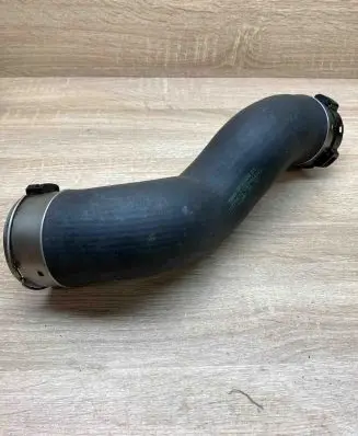 BMW 5 F10 F11 Intercooler hose/pipe 8516509 11279412