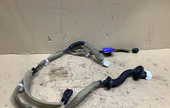 Dacia Spring Rear door wiring loom 241265163R