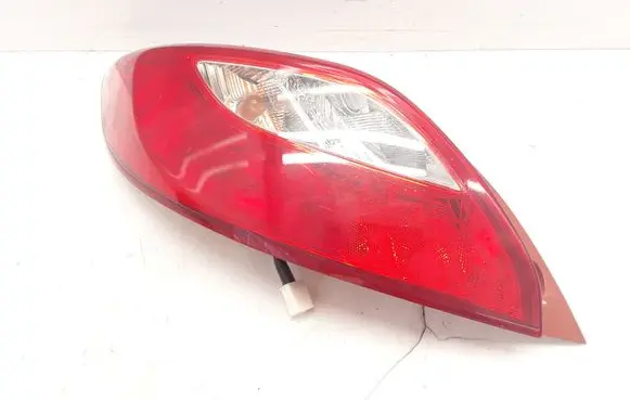 Mazda 2 Rear/tail lights D65151160