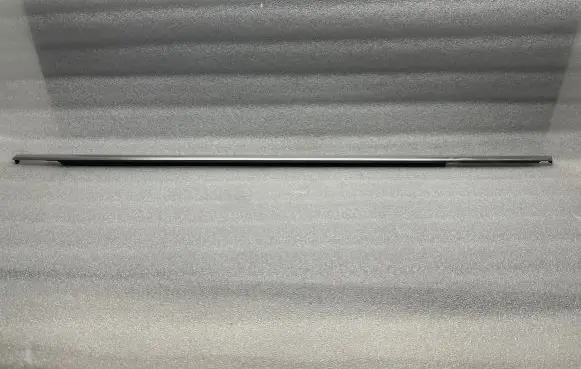 Skoda Octavia Mk3 (5E) Front door glass trim molding 5E9837475A