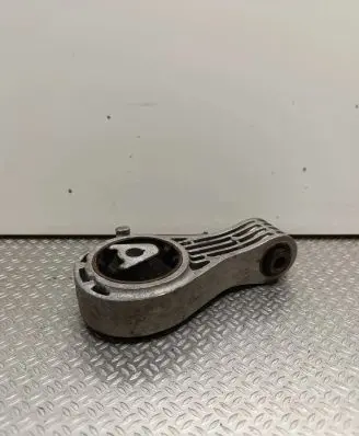 Peugeot Expert Engine mount bracket 9816338580