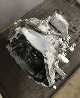 Manual 6 speed gearbox