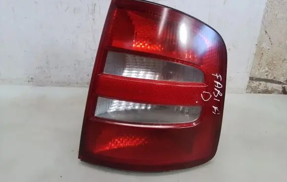 Skoda Fabia Mk1 (6Y) Rear/tail lights