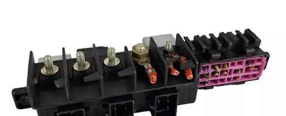Volkswagen Golf IV Fuse box set 8L0941822