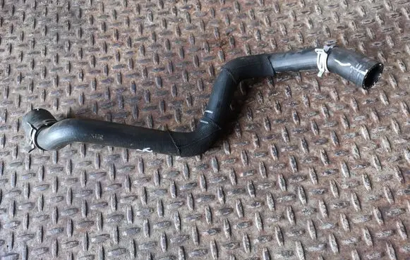 Ford Focus Engine coolant pipe/hose 8V618260KD
