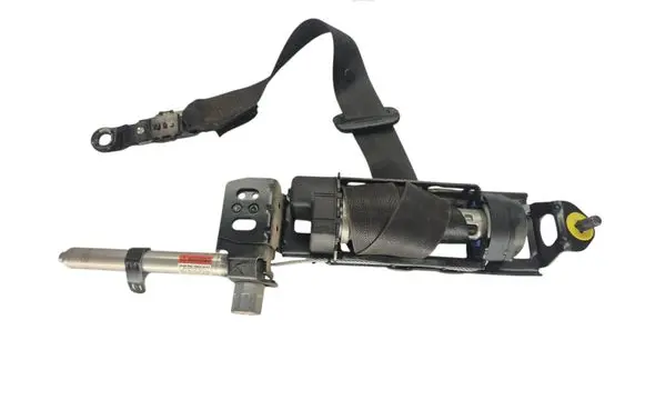 Volvo V50 Front seatbelt 601224301 8590C12A