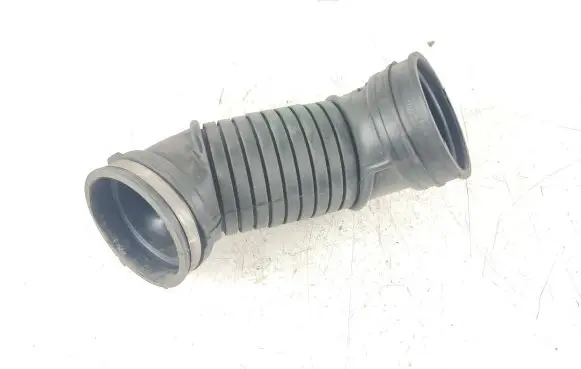 Audi A4 S4 B6 8E 8H Air intake duct part 8E0129627F 416657