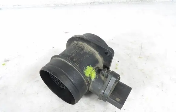 Seat Cordoba (6L) Mass air flow meter 038906461B