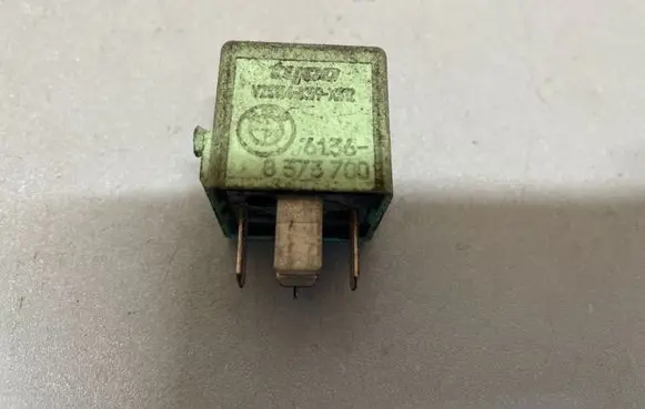 BMW 5 E60 E61 Other relay 61368373700