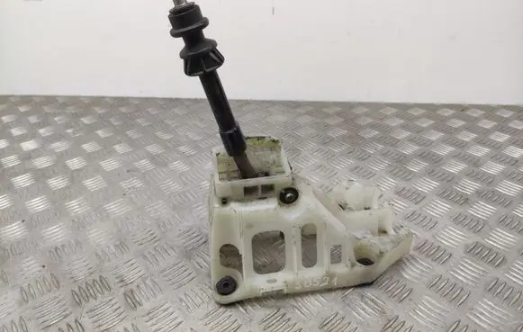 Toyota RAV 4 (XA30) Gear shifter/selector 