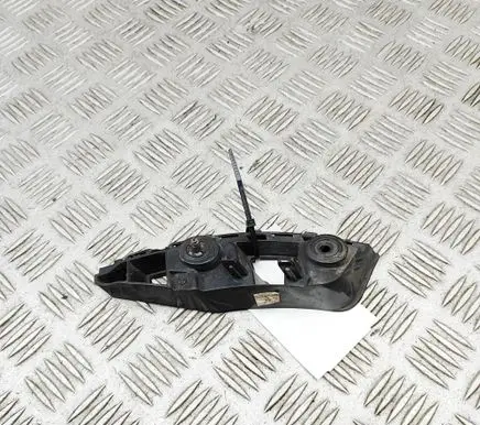 Volkswagen Jetta VI Front bumper mounting bracket 5C6807184A