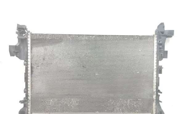 Nissan NV300 Coolant radiator 214104966R CP496005 93868888