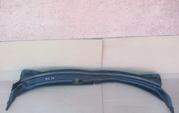 Citroen C4 Aircross Wiper trim