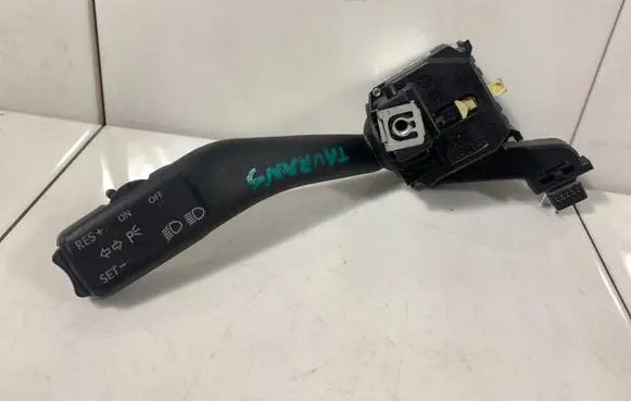 Volkswagen Touran I Indicator stalk 1K0953513A