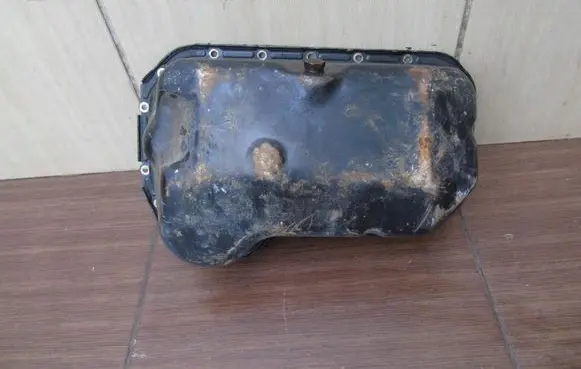 Volkswagen Golf III Oil sump