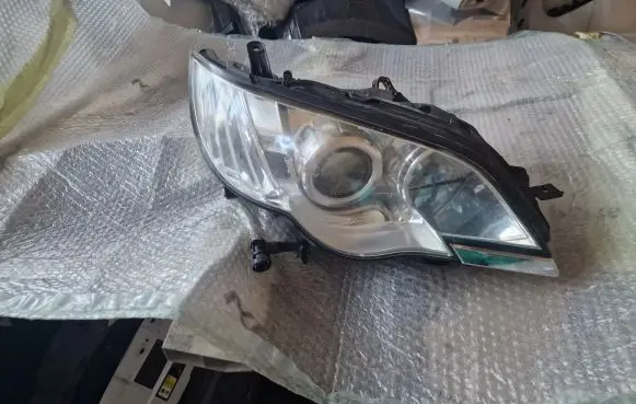 Subaru Outback Headlight/headlamp 9922679004