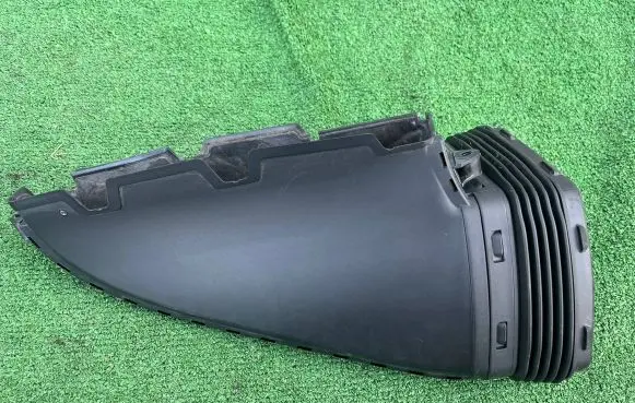 Audi A7 S7 4G Air intake duct part 4G0129624D