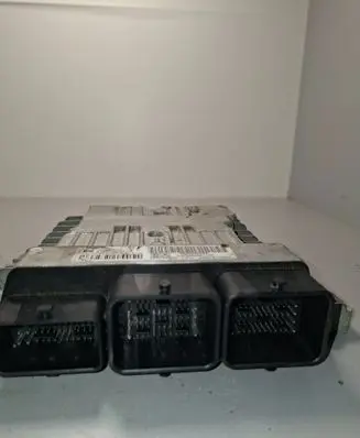 Citroen C4 II Engine control unit/module S180123008A 9800268980