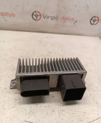 Renault Master III Glow plug pre-heat relay 271206395R